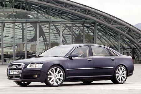 Audi A8 6.0 W12 quattro mit 450 PS: Die Ringe der Herren