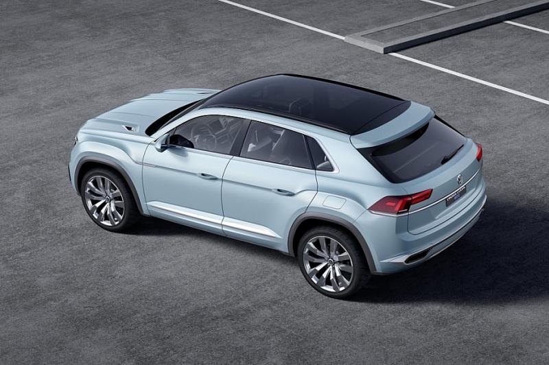 Bis zu 360 PS ist der VW stark.