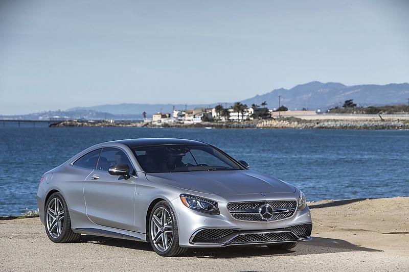 Mercedes S 65 AMG Coupé 2015 - klassischer Auftritt