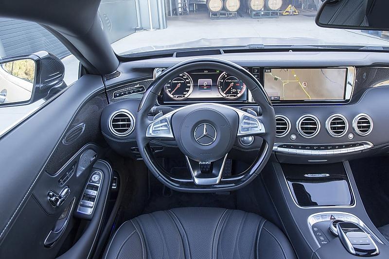 Der Innenraum des Mercedes S 65 AMG Coupé 2015