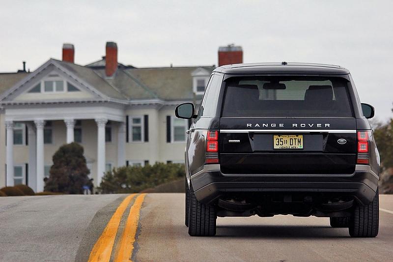 510 PS treiben den Range Rover Autobiography nach vorn.