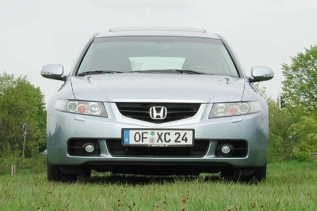 Markante Front mit großem Kühlergrill: Das Accord-Gesicht von Honda