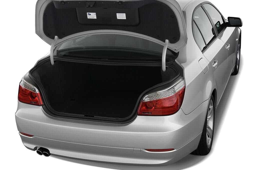 BMW 5 Series (Baujahr 2010) - 4 Türen Kofferraum