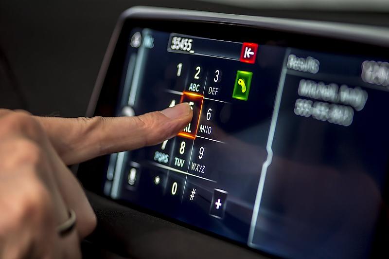 BMW 740 Li Baureihe G11 / G12 Prototyp: erstmals mit Touchscreen