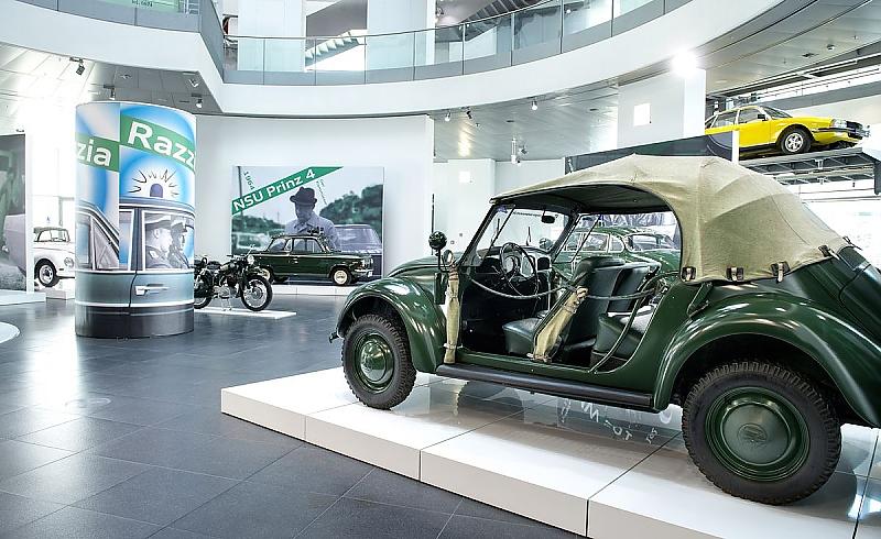 Der Volkswagen Typ 18 A von 1949 darf natürlich nicht fehlen.