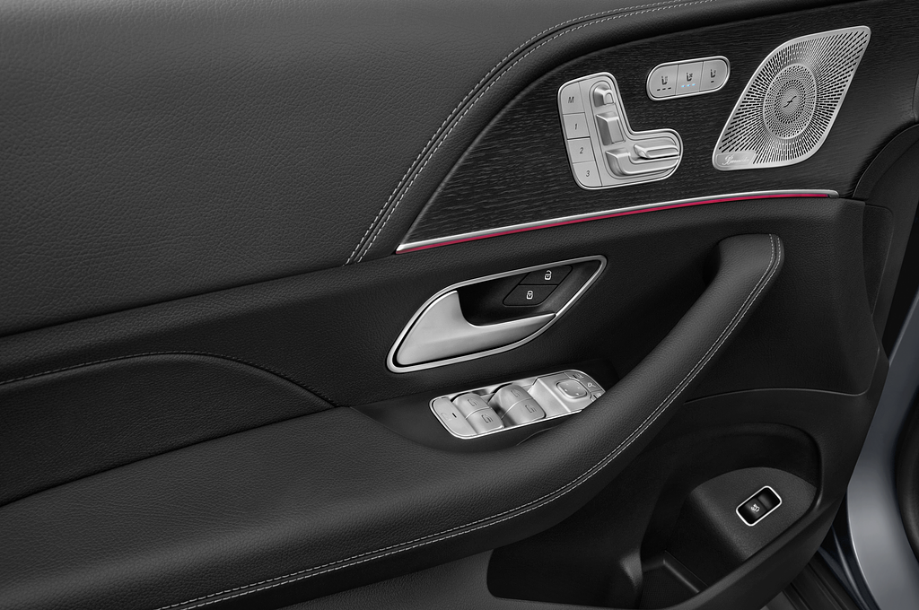 Mercedes GLE (Baujahr 2024) 350 de AMG Line 5 Türen Bedienungselemente Tür