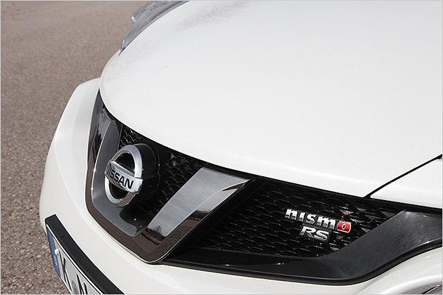 Der nachgeschärfte Nismo RS löst den normalen Nismo im Juke-Modellprogramm ab. Er fährt spürbar zackiger als zuvor