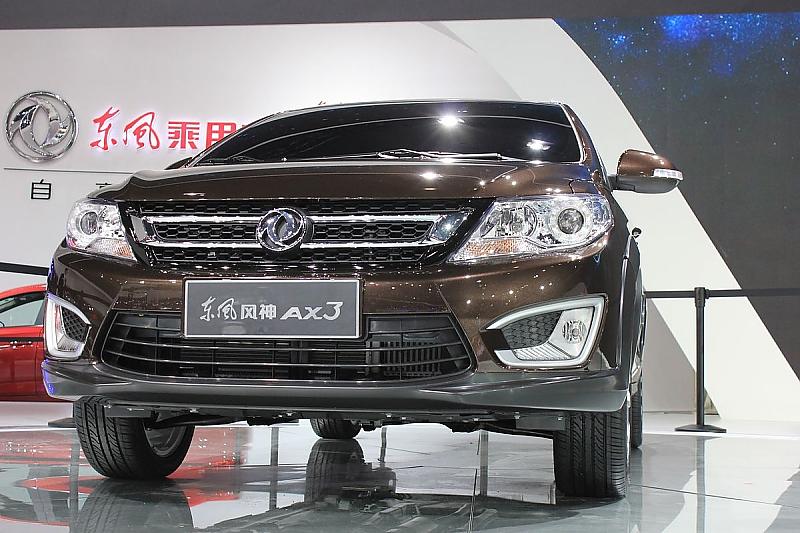 Die Front des Dongfeng AX3 erinnert an einen Dacia