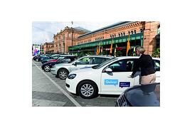 Hannover Messe: Quicar stellt sich vor und lässt vier Golf BlueMotion rollen
