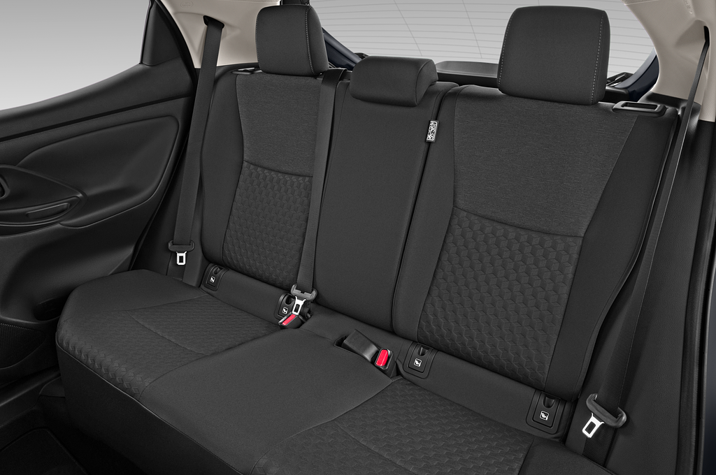 Toyota Yaris (Baujahr 2020) Comfort 5 Türen Rücksitze