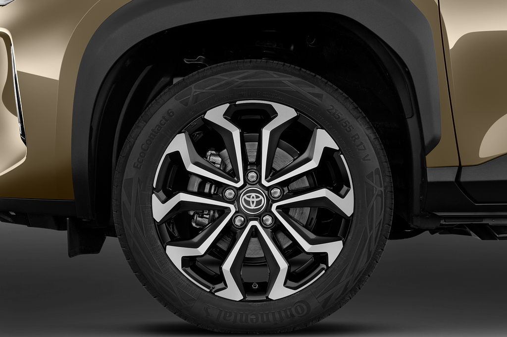 Toyota Yaris Cross Hybrid (Baujahr 2021) Team 5 Türen Reifen und Felge