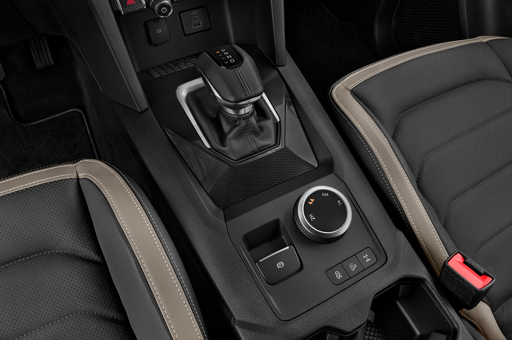 Volkswagen Amarok (Baujahr 2023) Aventura 4 Türen Schalthebel