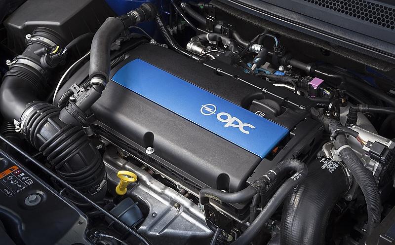 Das Kernstück des Motors im Opel Corsa OPC stammt aus dem Rallye-Adam R2