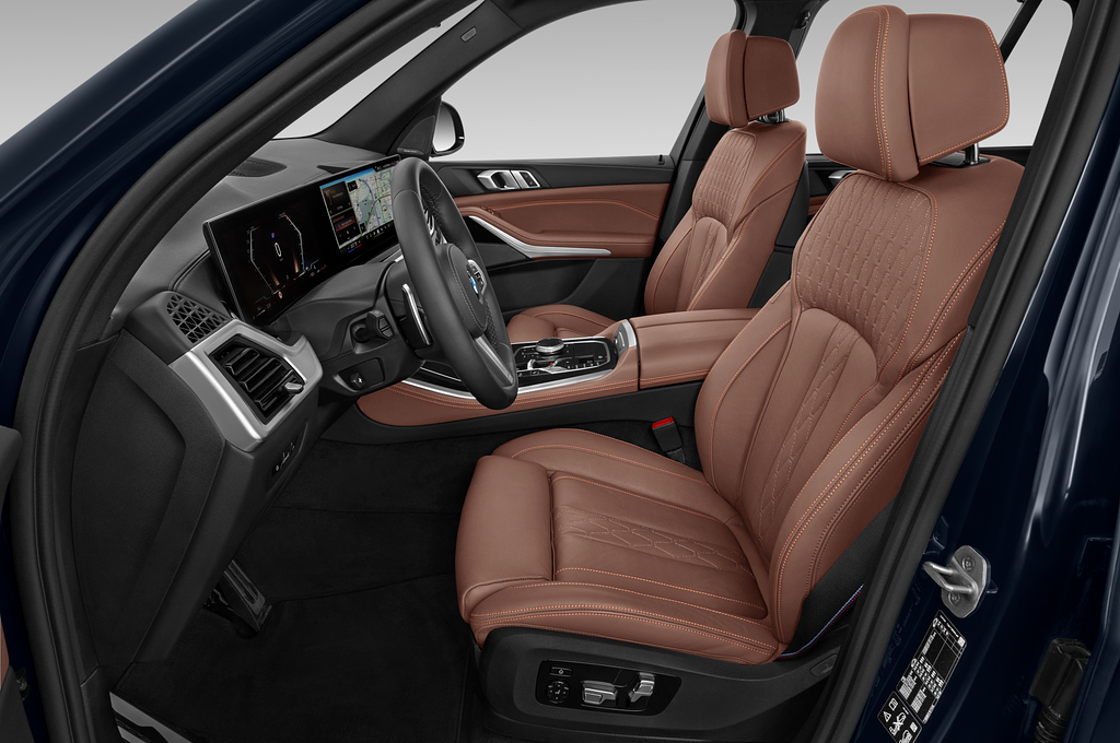 BMW X5 (Baujahr 2024) xDrive40i M Sport 5 Türen Vordersitze