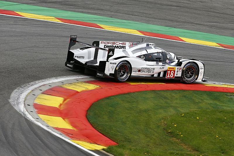 In der Kurve kann man mit den LMP1-Autos früh Gas geben