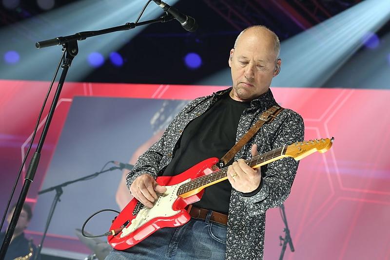 Weltpremiere VW T6 Transporter in Amsterdam: Mark Knopfler sorgte für Stimmung