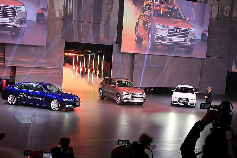 Mit dem neuen Audi Q7 e-tron Turbo kam frischer Wind in die Halle.
