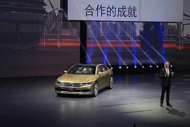 Von Volkswagen selbst kam dann doch noch eine echte Prämiere: der C Coupe GTE.