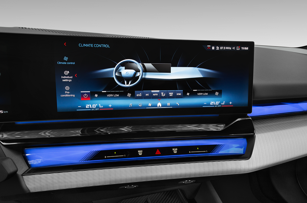 BMW i5 (Baujahr 2024) M60 xDrive 5 Türen Temperatur und Klimaanlage