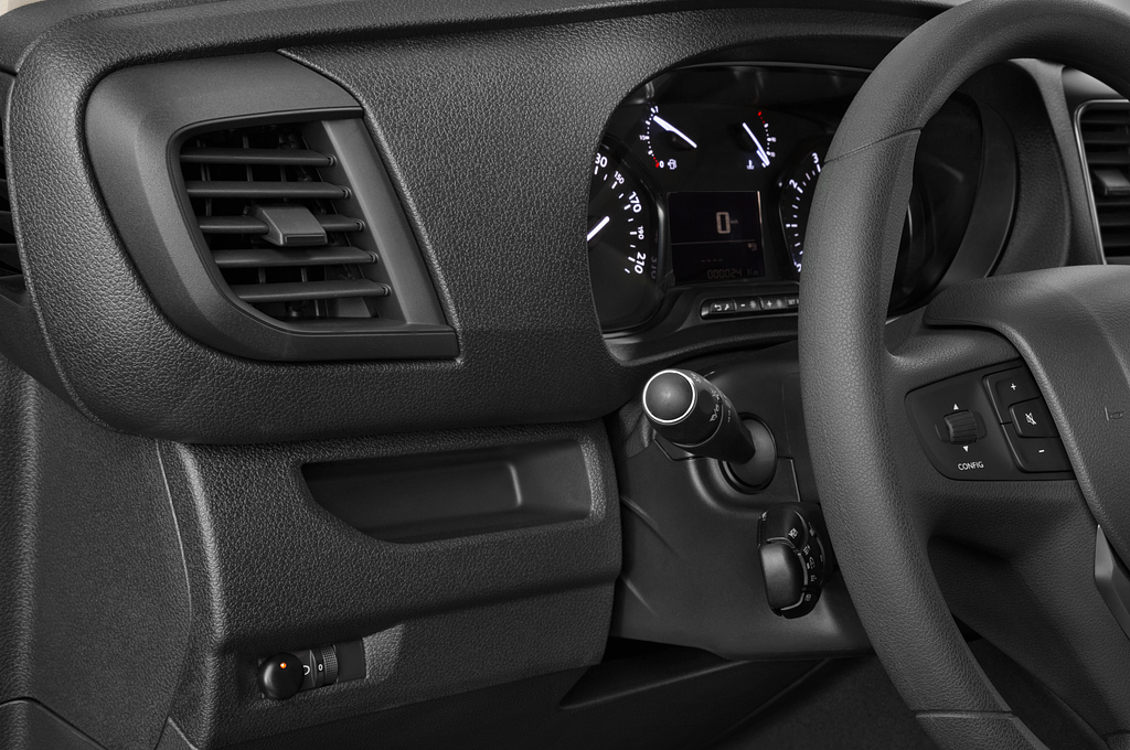 Toyota Proace (Baujahr 2023) Comfort 4 Türen Lüftung