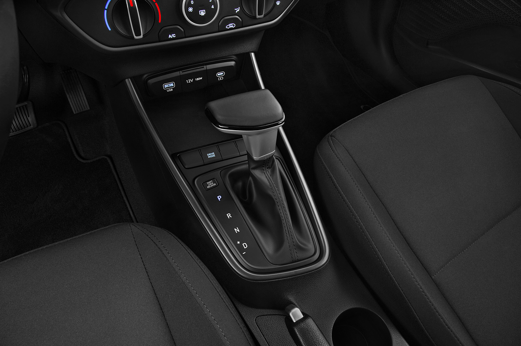 Hyundai i20 (Baujahr 2024) Select 5 Türen Schalthebel