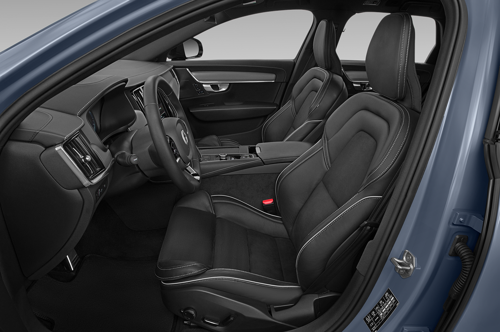 Volvo V90 Recharge (Baujahr 2021) R-Design 5 Türen Vordersitze