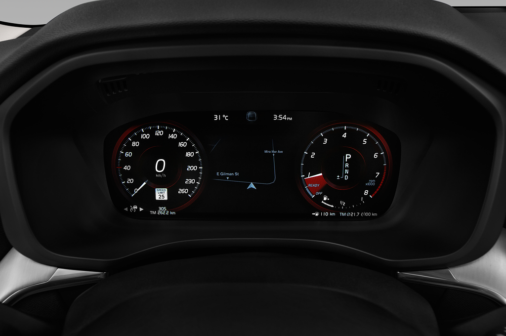 Volvo XC60 (Baujahr 2022) Momentum 5 Türen Tacho und Fahrerinstrumente