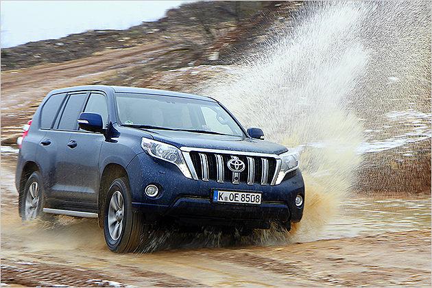 Wir waren mit dem Toyota Land Cruiser 3.0 D-4D Executive im Alltag und im Gelände unterwegs