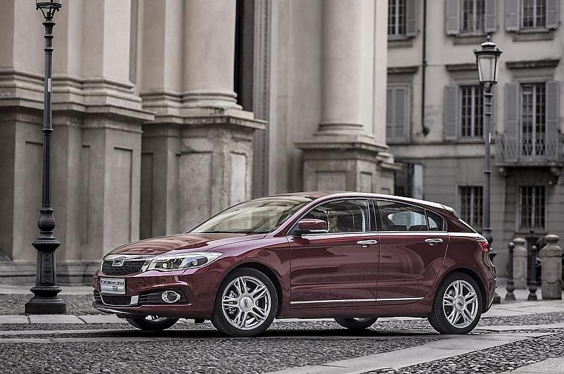 Der Qoros 3 Fließheck