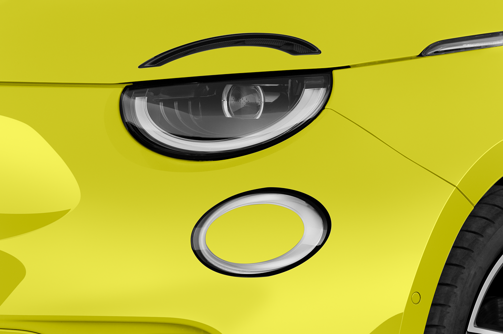 Abarth 500e (Baujahr 2023) Turismo 3 Türen Scheinwerfer