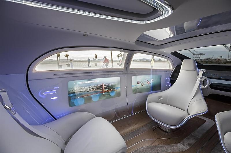 Der Innenraum des Mercedes F 015 Luxury in Motion