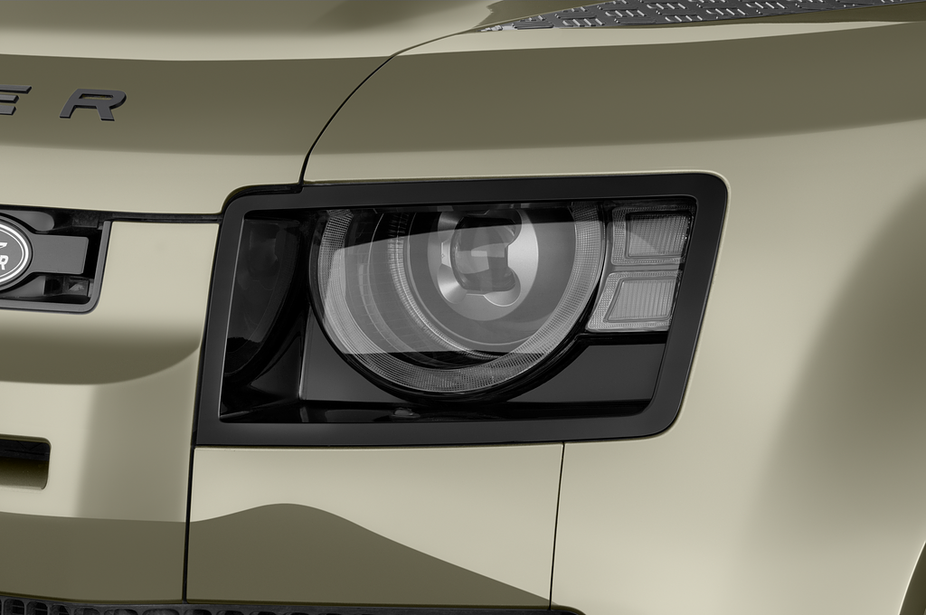 Land Rover Defender 130 (Baujahr 2023) X Dynamic SE 5 Türen Scheinwerfer