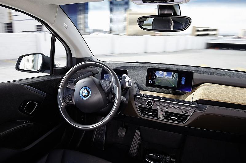 BMW präsentierte auf der CES 2015 eine neue Version des autonomen Fahren