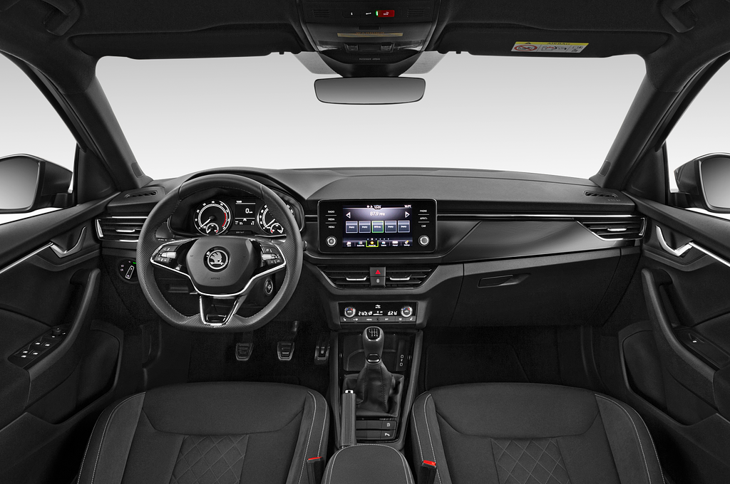 Skoda Scala (Baujahr 2023) Selection 5 Türen Cockpit und Innenraum