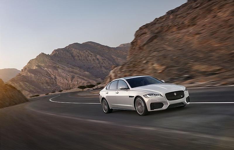 Jaguar XF (106)