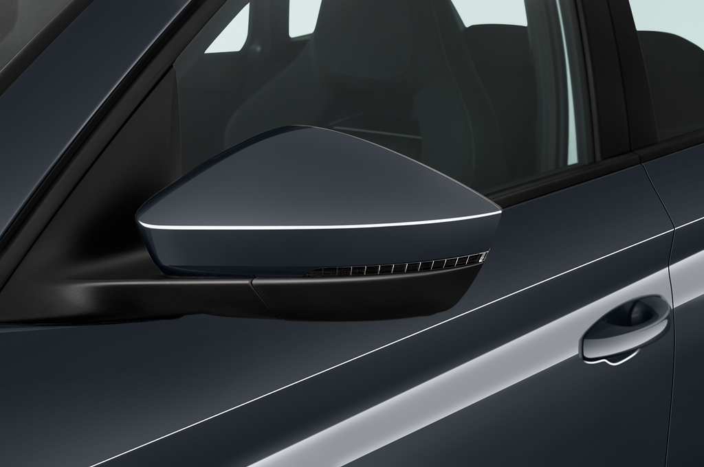 Skoda Scala (Baujahr 2023) Selection 5 Türen Außenspiegel