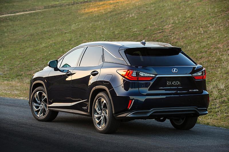Lexus RX 450h 2016 - das Design ist deutlich emotionaler als bisher
