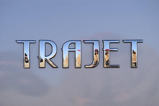 Hinter diesem Schriftzug verbirgt sich ein riesiger Laderaum