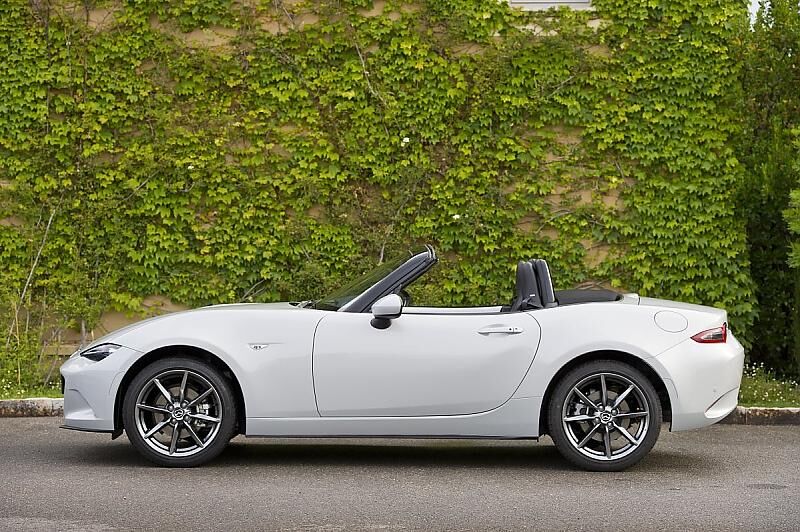 Mazda MX 5 2.0 i-Eloop - der Radstand reduzierte sich auf 2,31 Meter