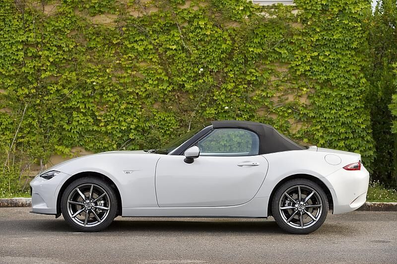 Mazda MX 5 2.0 i-Eloop - hier mit geschlossenem Dach