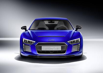 Zukunftsweisende Technik beim Audi R8 e-tron - Innere Werte