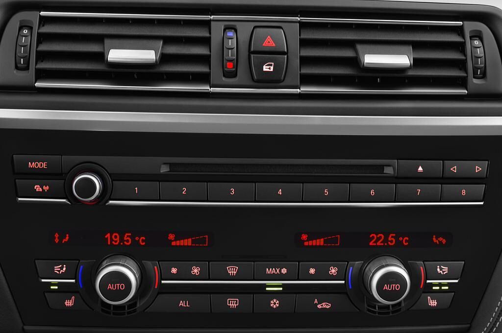 BMW 6 Series (Baujahr 2013) 640i 4 Türen Radio und Infotainmentsystem