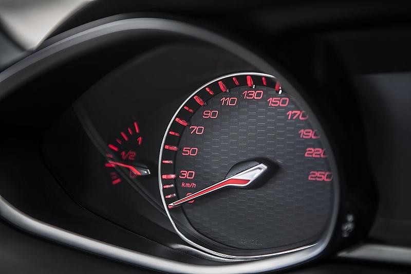 Hier sieht der Fahrer auf Wunsch rot.