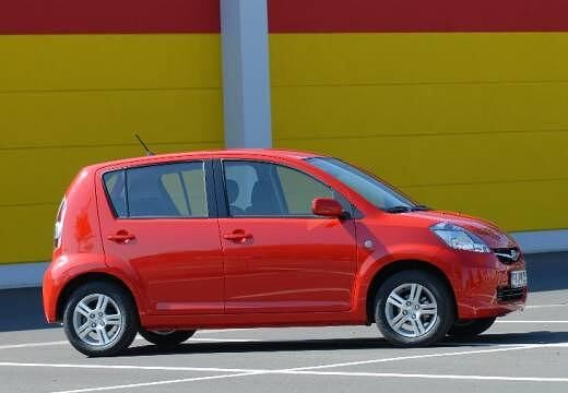 SUBARU Justy (2007 - 2010) Justy 1.0 Tre