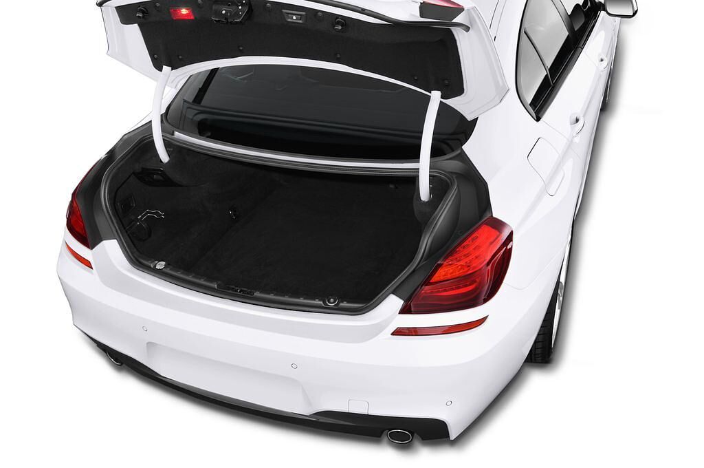 BMW 6 Series (Baujahr 2013) 640i 4 Türen Kofferraum