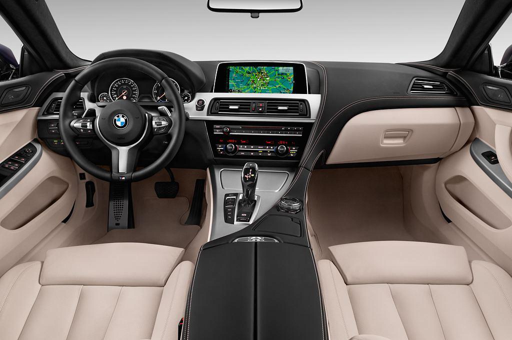 BMW 6 Series (Baujahr 2016) - 4 Türen Cockpit und Innenraum