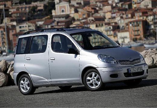 TOYOTA Yaris (1999 - 2006) Yaris Verso 1