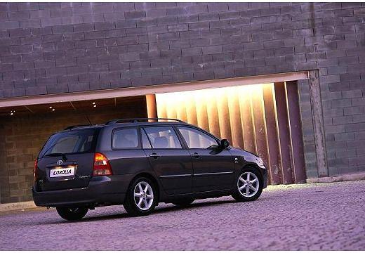 TOYOTA Corolla (2001 - 2007) Corolla 1.4