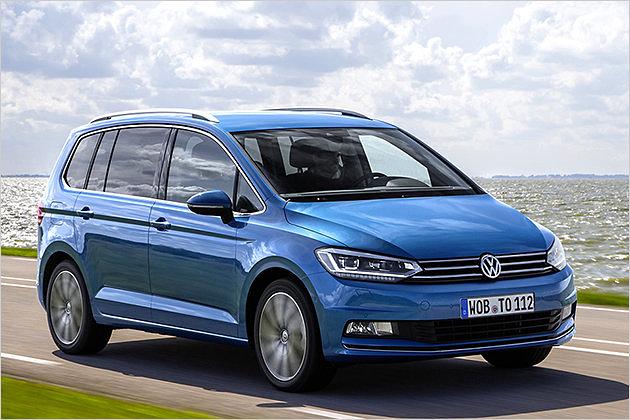 Komplett neu rollt der VW Touran an den Start