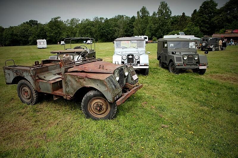 Dunsfold Collection: Scheunenfunde
